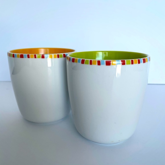 Set of two colorful mugs - Picture 2 of 7